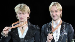 Артур Гачинский b Евгений Плющенко